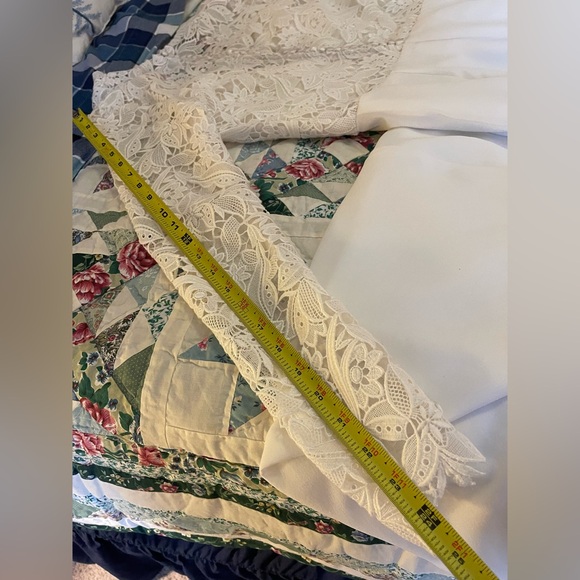 TK DELANEY WEDDING Long Sleeve Lace Dress in size 12 - Picture 12 of 16